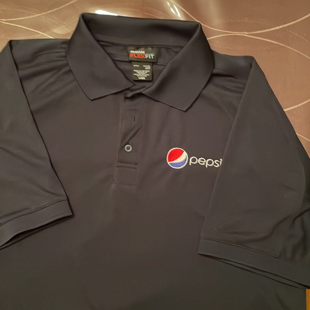 NWOT Aramark (Flex Fit) short sleeves navy blue polo shirt. Size L - Picture 14 of 15